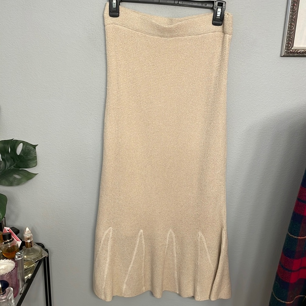 Beyond Threads Khaki Colored Gilded Knit MIDI Skirt size S